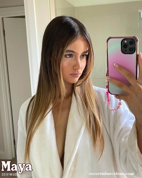 Maya, Russian escort who offers company in Barcelona